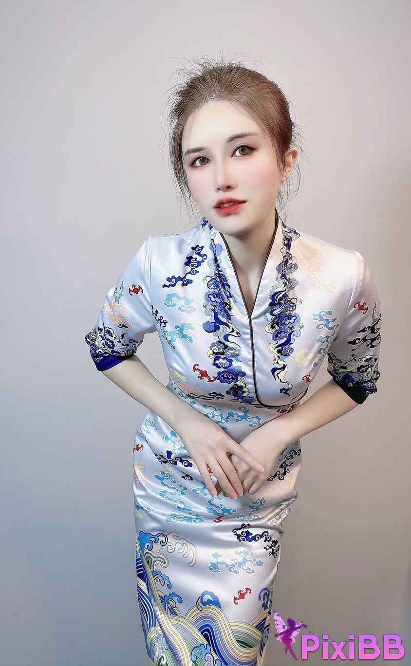 Cosplay Lu Eight Years Old Selfie photos are included during pre sale period PixiBB.COM 022