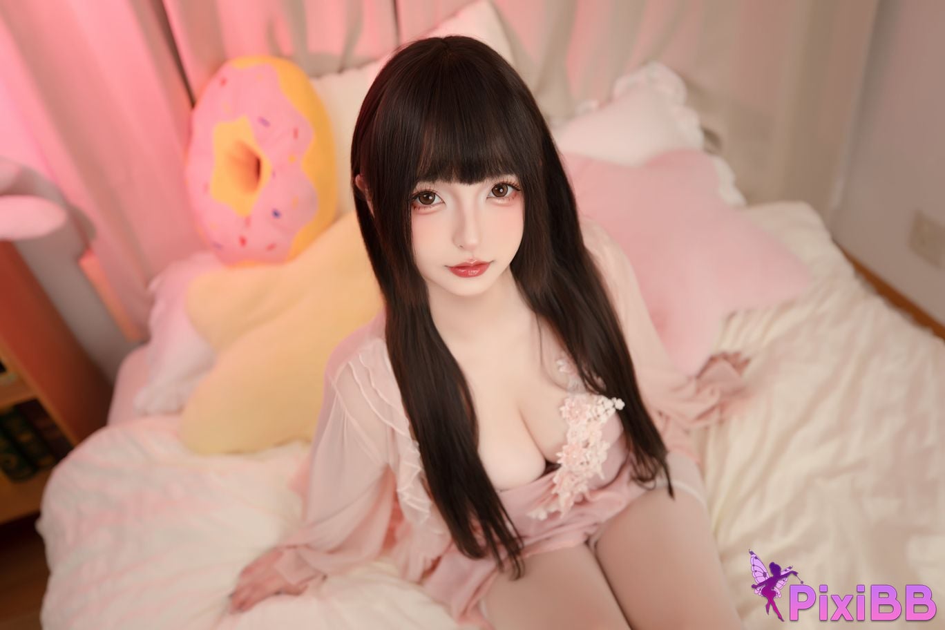 Cosplayer Kagurazaka Midwinter high heel robe PixiBB.COM 005