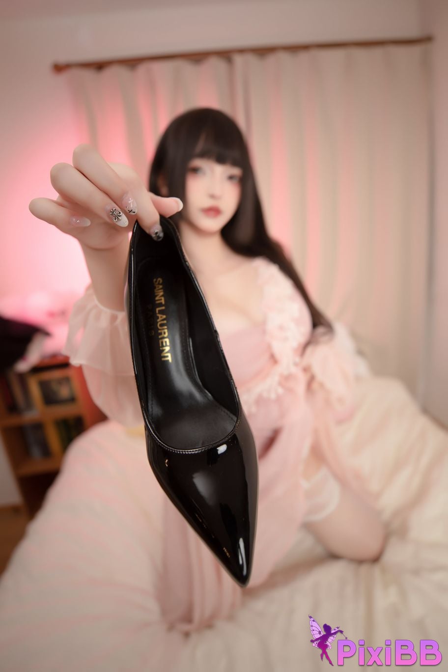 Cosplayer Kagurazaka Midwinter high heel robe PixiBB.COM 048