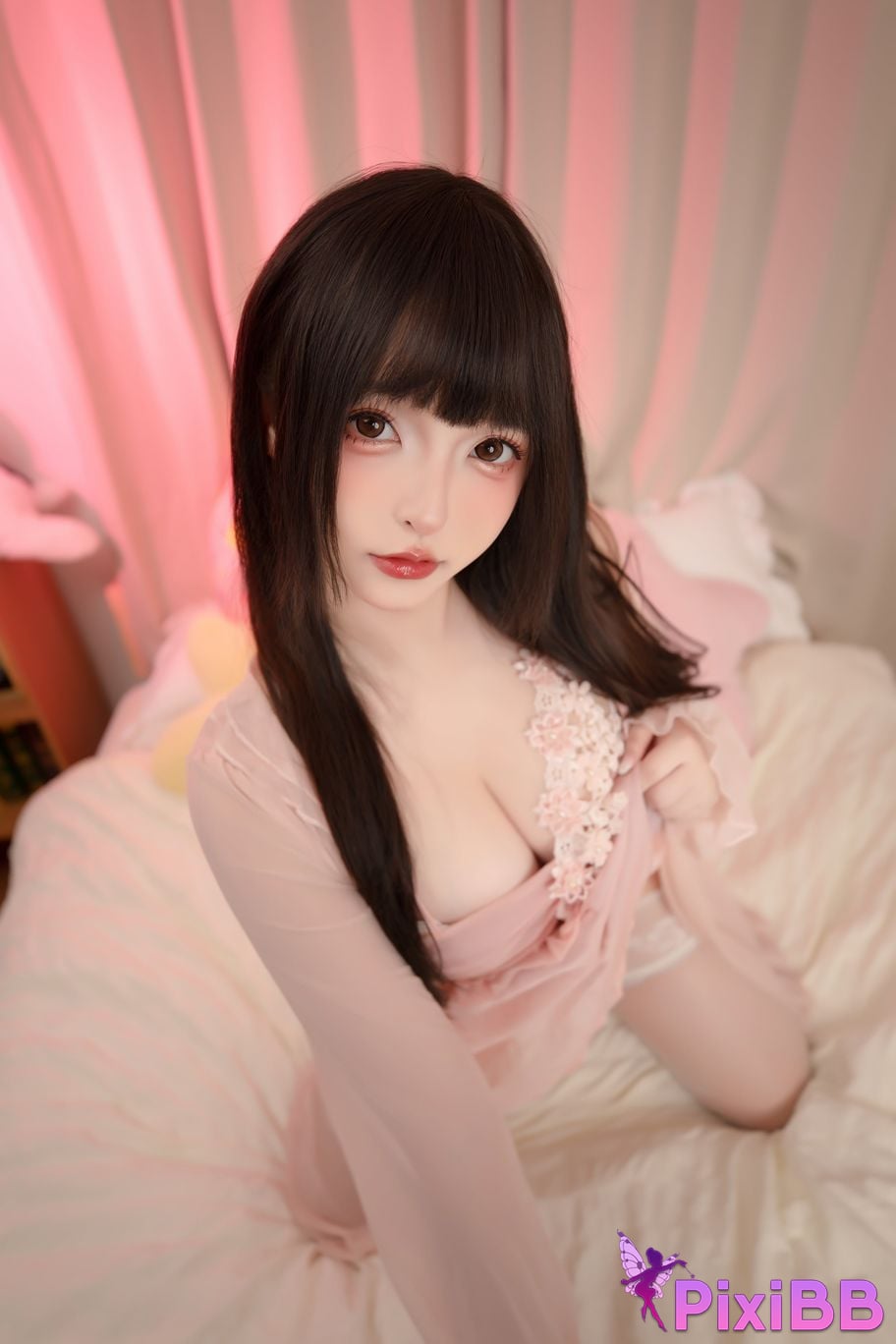 Cosplayer Kagurazaka Midwinter high heel robe PixiBB.COM 050