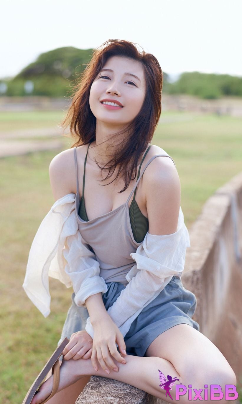 Japanese Idol Yuka Ogura digital photo book in Hawaii weekly play PHOTO BOOK PixiBB.COM 042