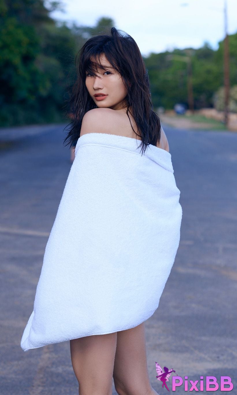 Japanese Idol Yuka Ogura digital photo book in Hawaii weekly play PHOTO BOOK PixiBB.COM 069