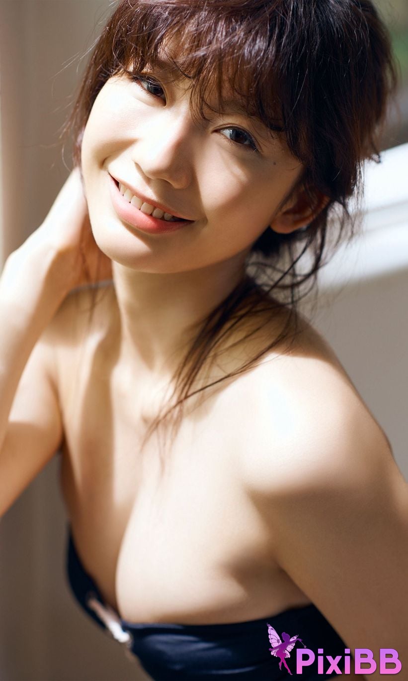 Japanese Idol Yuka Ogura digital photo book in Hawaii weekly play PHOTO BOOK PixiBB.COM 072