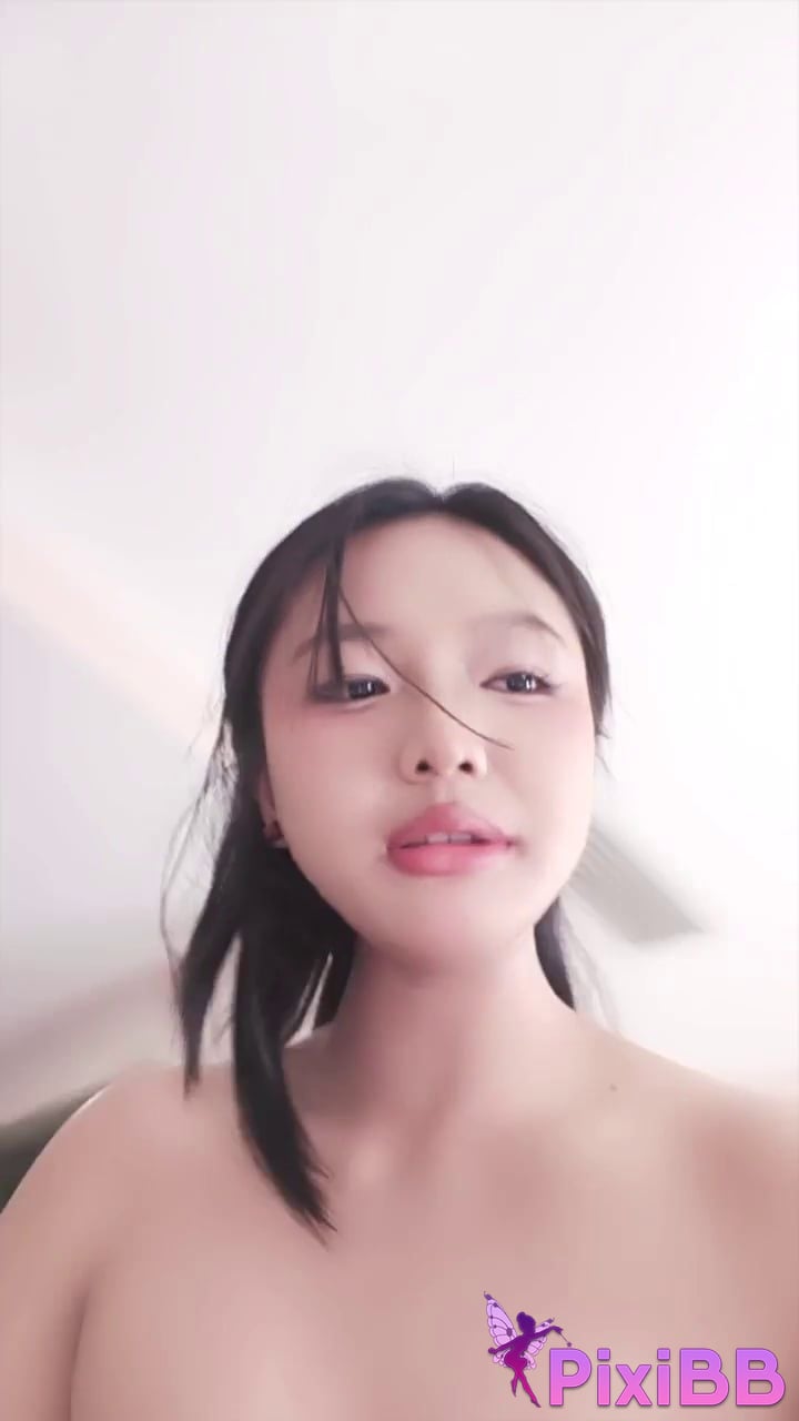 Waiting for empty seats fat goddess Natural breasts and sexy pouty lips PixiBB.COM 016