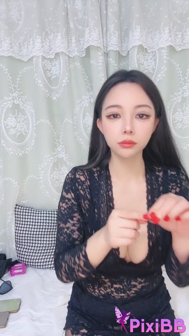 Xiaobai G Sister Ruyu goes into the sea Black silk high heels are seductive and charming PixiBB.COM 016