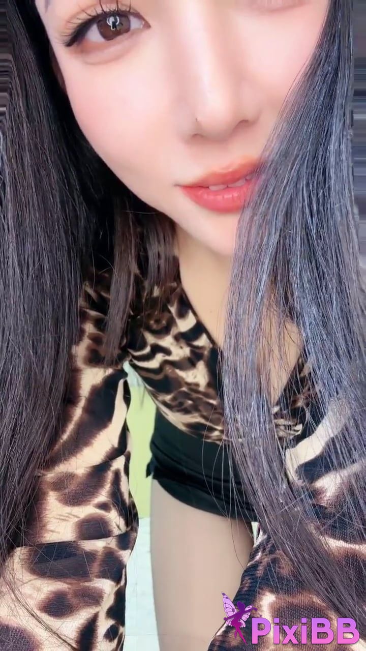 Xiaobai G Sister Ruyu goes into the sea Black silk high heels are seductive and charming PixiBB.COM 023