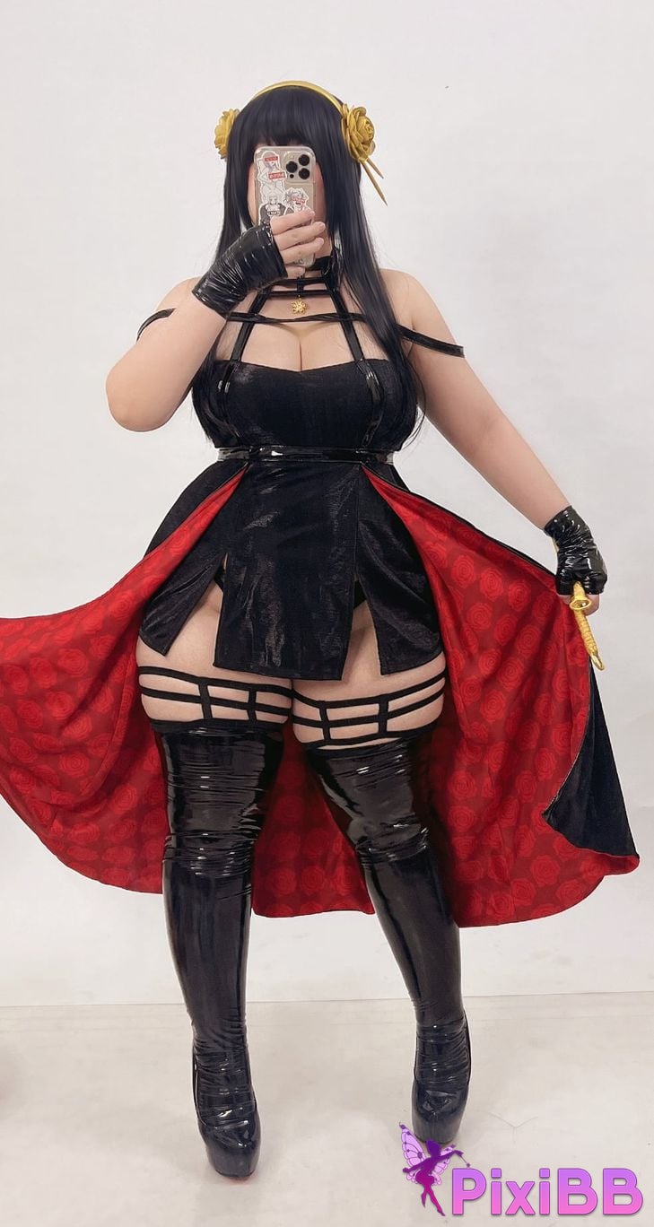 Uy Uy Yor Forger PixiBB.COM 18