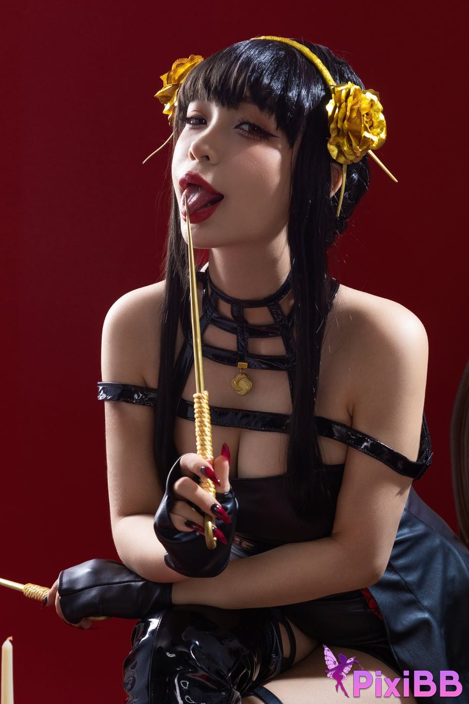 Umeko J Yor Forger PixiBB.COM 2