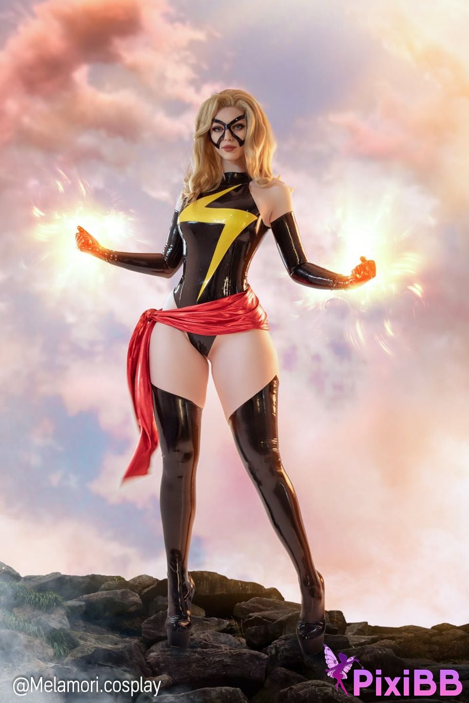 Lady Melamori Ms. Marvel PixiBB.COM 1