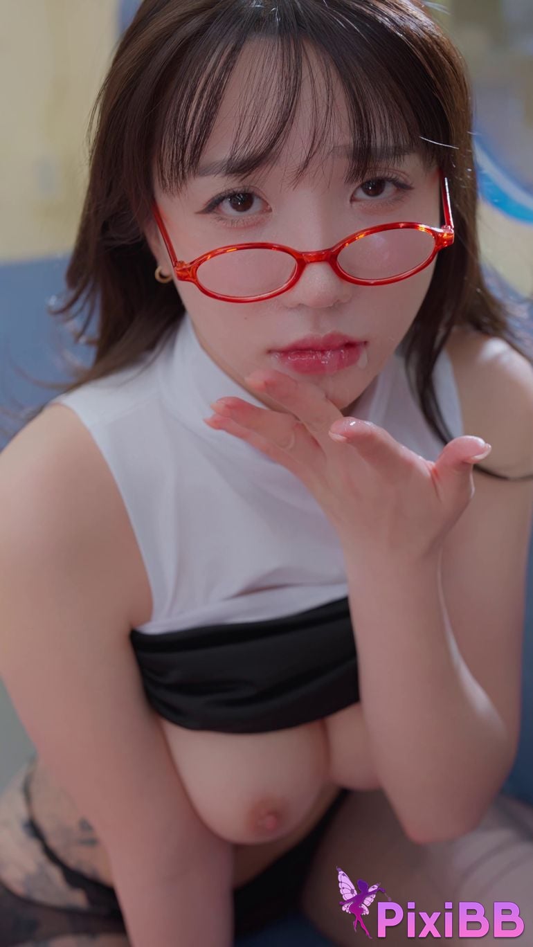 Son Ye Eun eun Night Shift PixiBB.COM 091