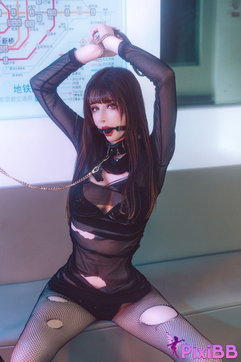 Cosplay Lu Ba Year Training on Subway PixiBB.COM 034