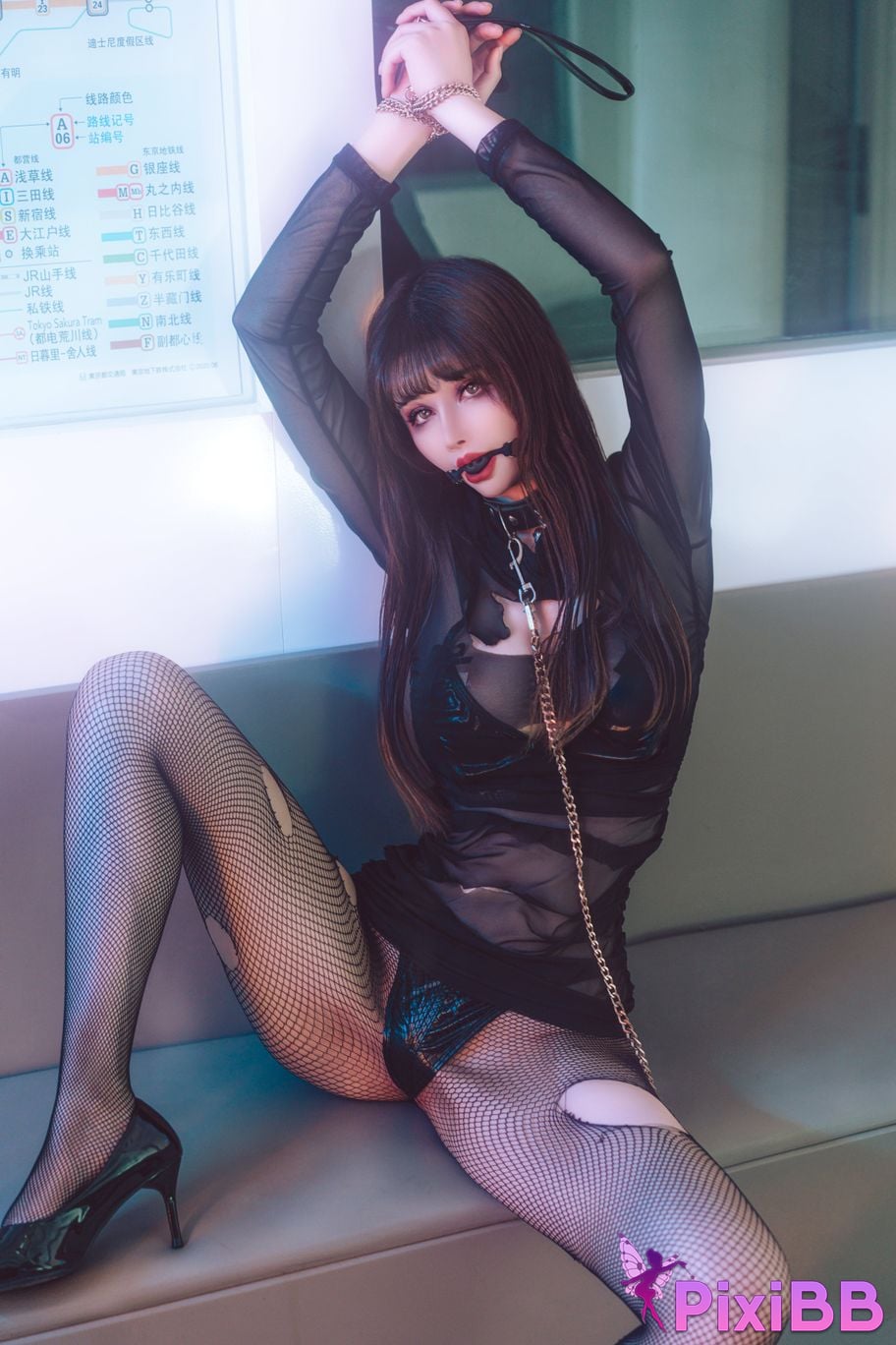 Cosplay Lu Ba Year Training on Subway PixiBB.COM 036