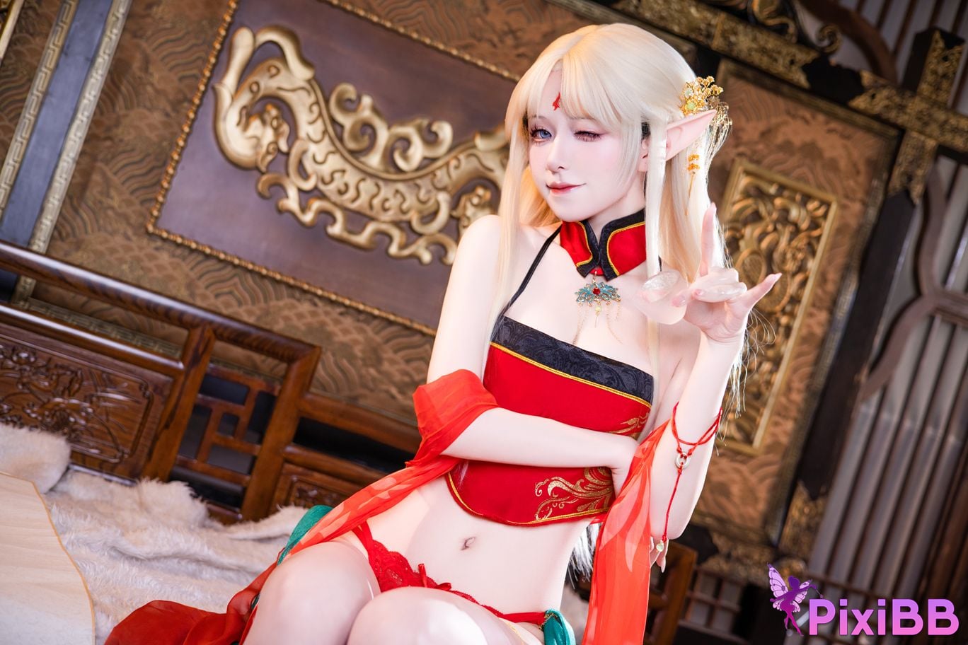 Cosplayer Shuangmu Fusu Brest red antique style PixiBB.COM 001