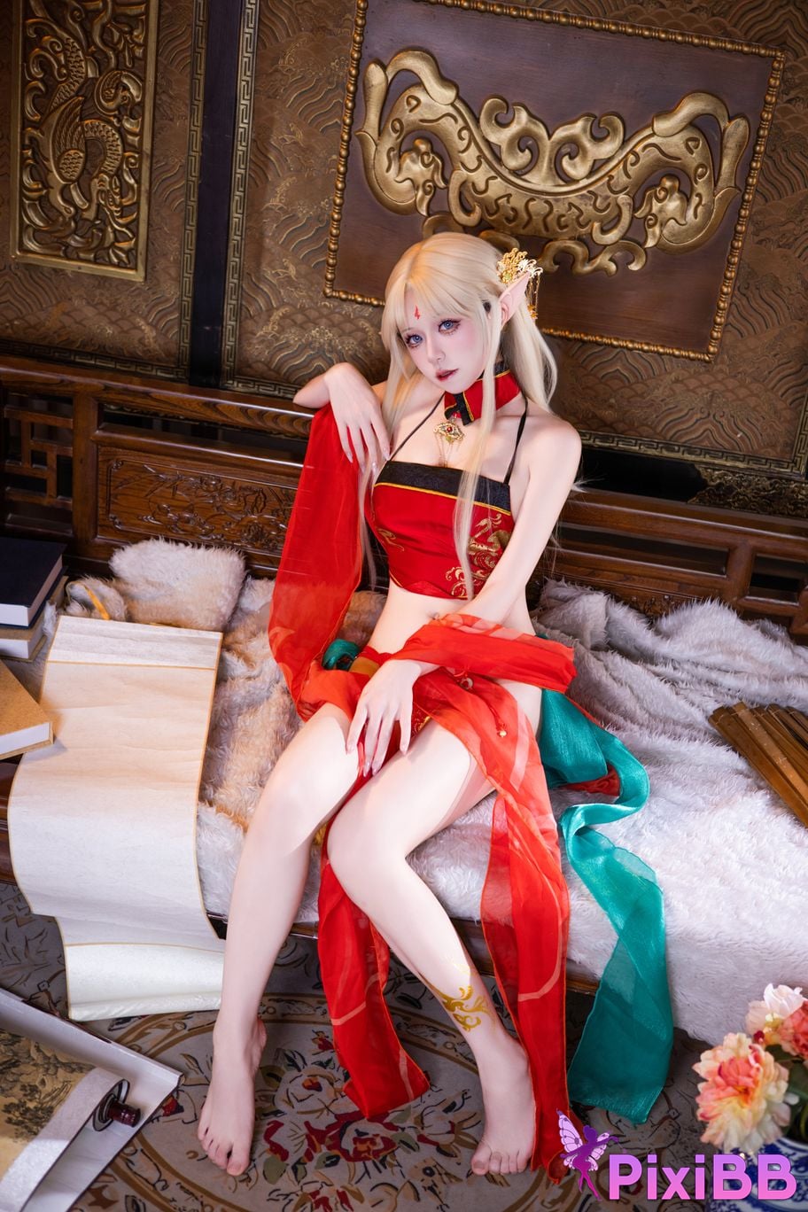 Cosplayer Shuangmu Fusu Brest red antique style PixiBB.COM 003