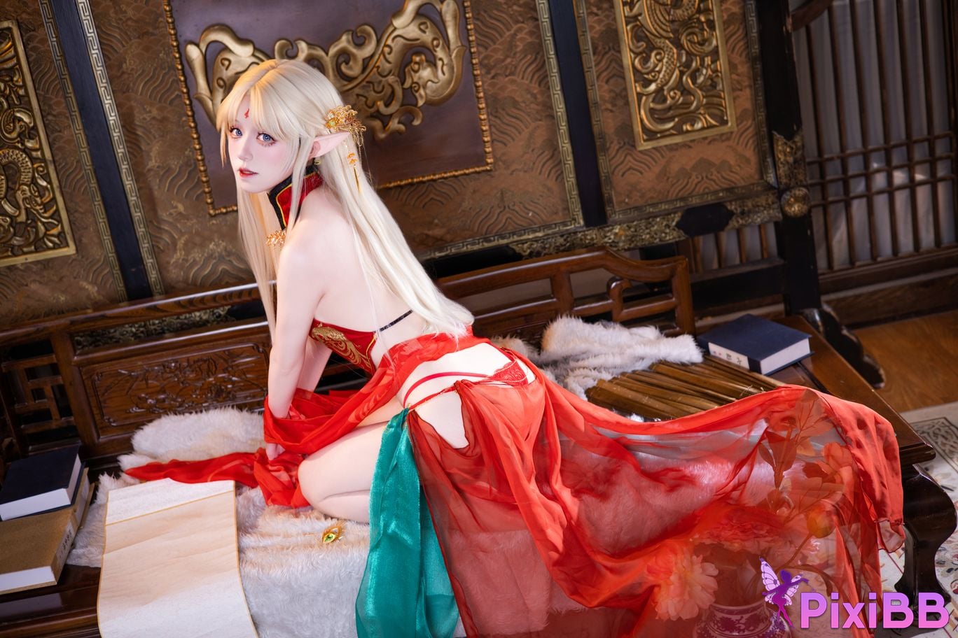 Cosplayer Shuangmu Fusu Brest red antique style PixiBB.COM 009