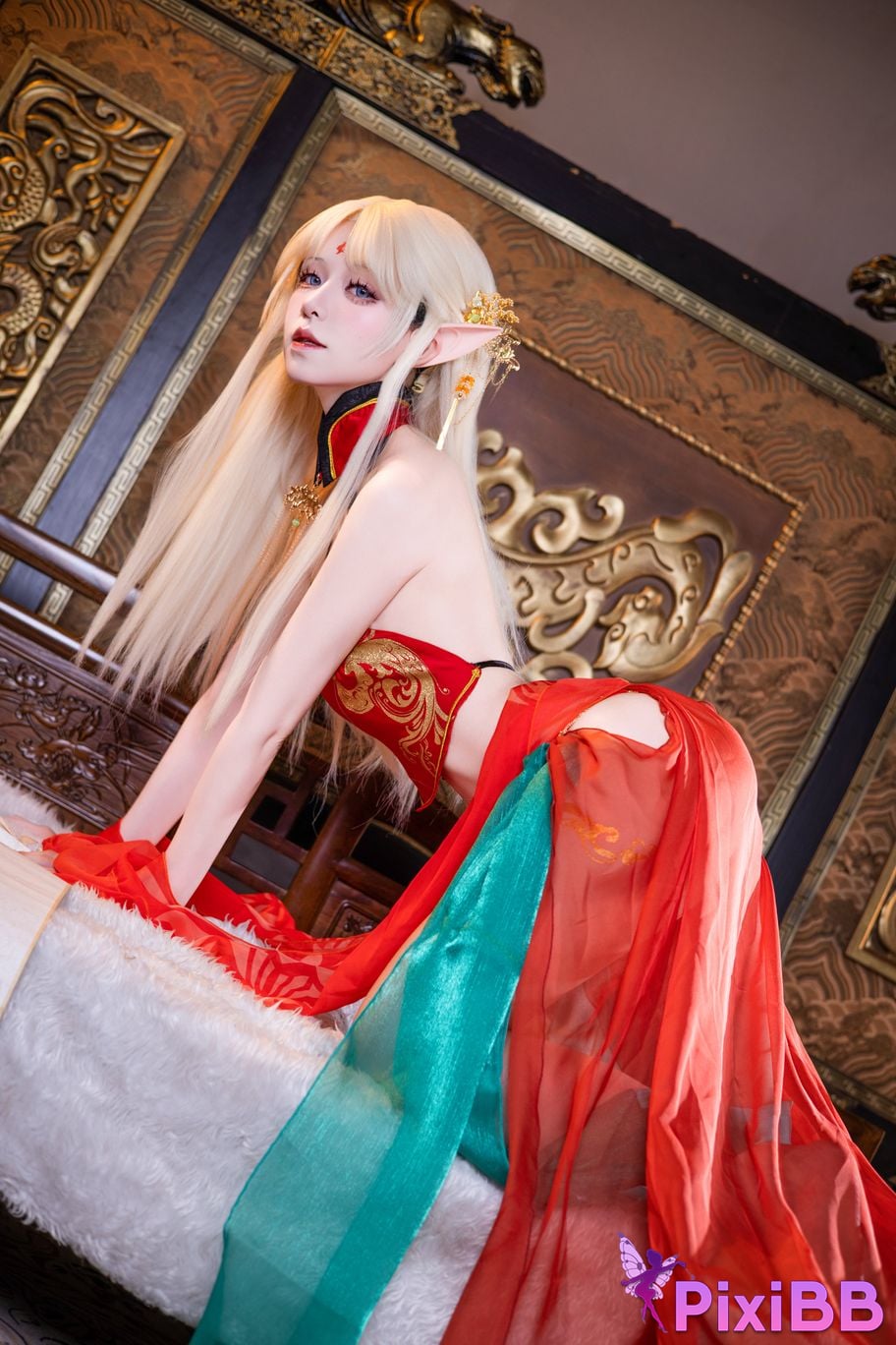 Cosplayer Shuangmu Fusu Brest red antique style PixiBB.COM 011