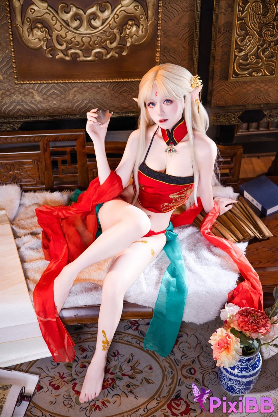 Cosplayer Shuangmu Fusu Brest red antique style PixiBB.COM 023