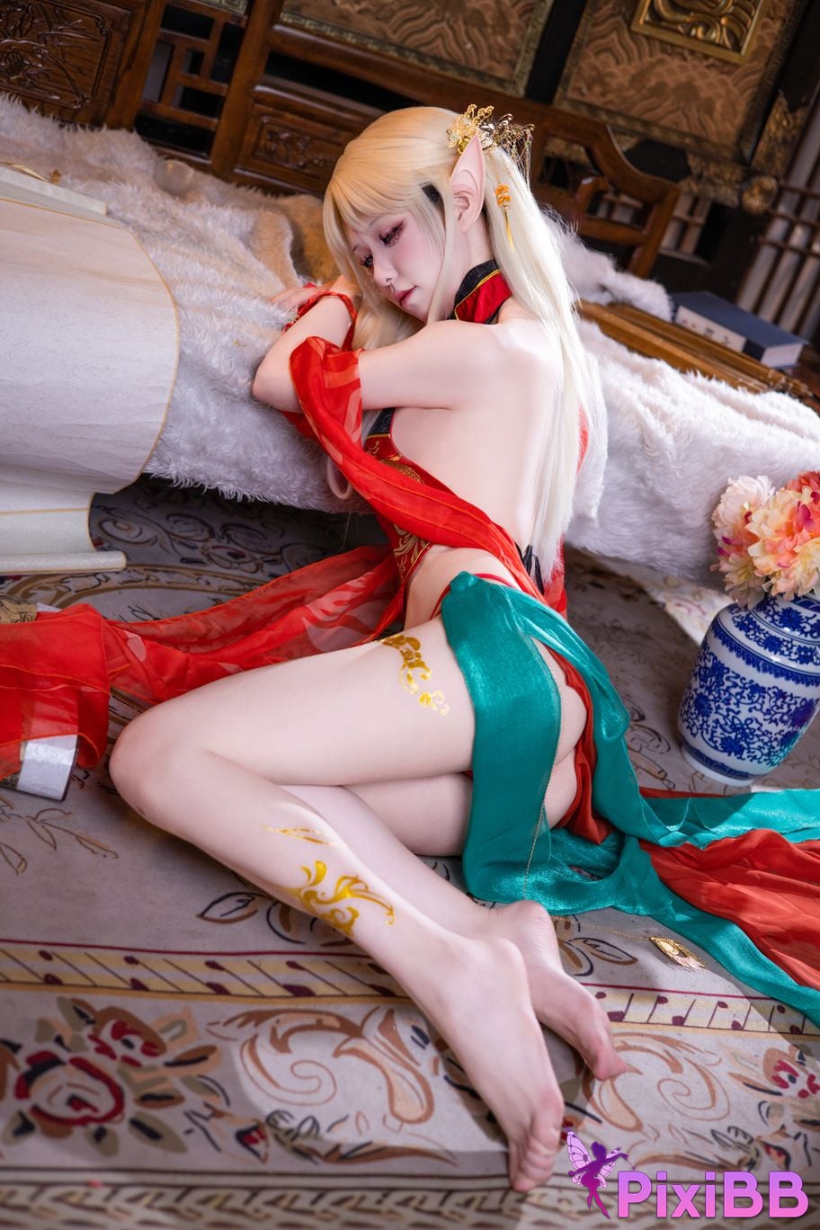 Cosplayer Shuangmu Fusu Brest red antique style PixiBB.COM 026