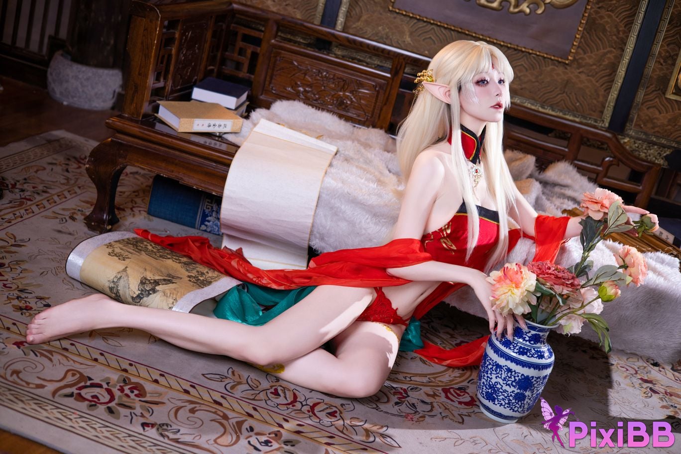 Cosplayer Shuangmu Fusu Brest red antique style PixiBB.COM 029