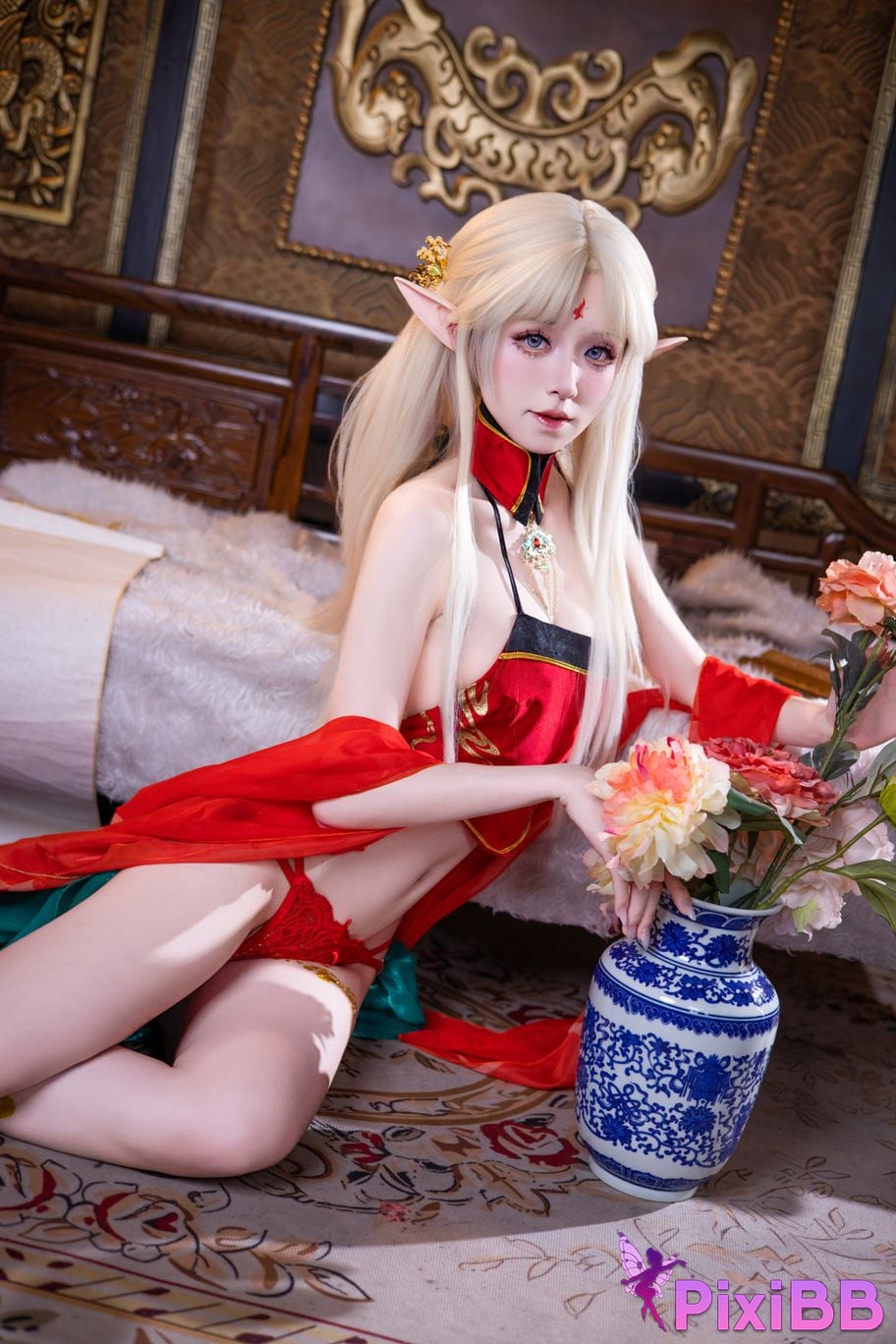 Cosplayer Shuangmu Fusu Brest red antique style PixiBB.COM 031