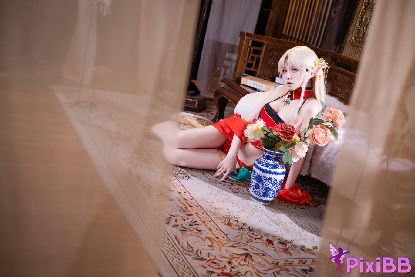 Cosplayer Shuangmu Fusu Brest red antique style PixiBB.COM 036