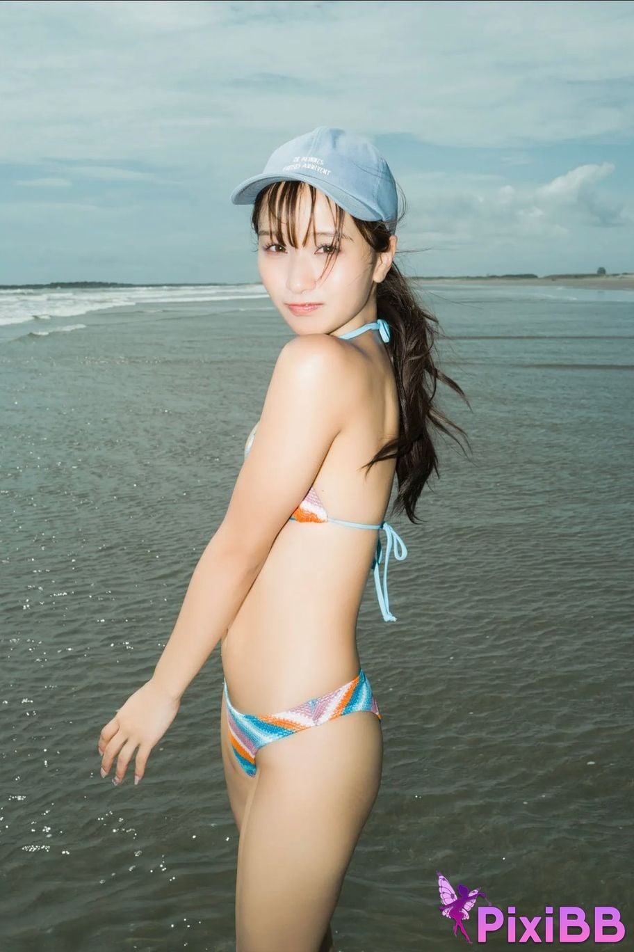 Japanese Idol Ririka Moriwaki FRIDAY digital photo book Pure and the little devil which one do you like Vol.1 Lyrica Edition PixiBB.COM 052