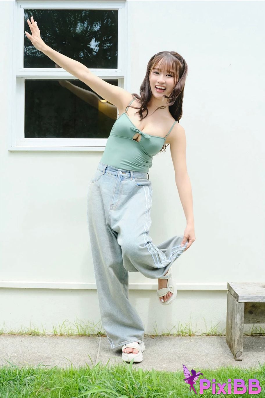 Japanese Idol Ririka Moriwaki FRIDAY digital photo book Pure and the little devil which one do you like Vol.1 Lyrica Edition PixiBB.COM 067