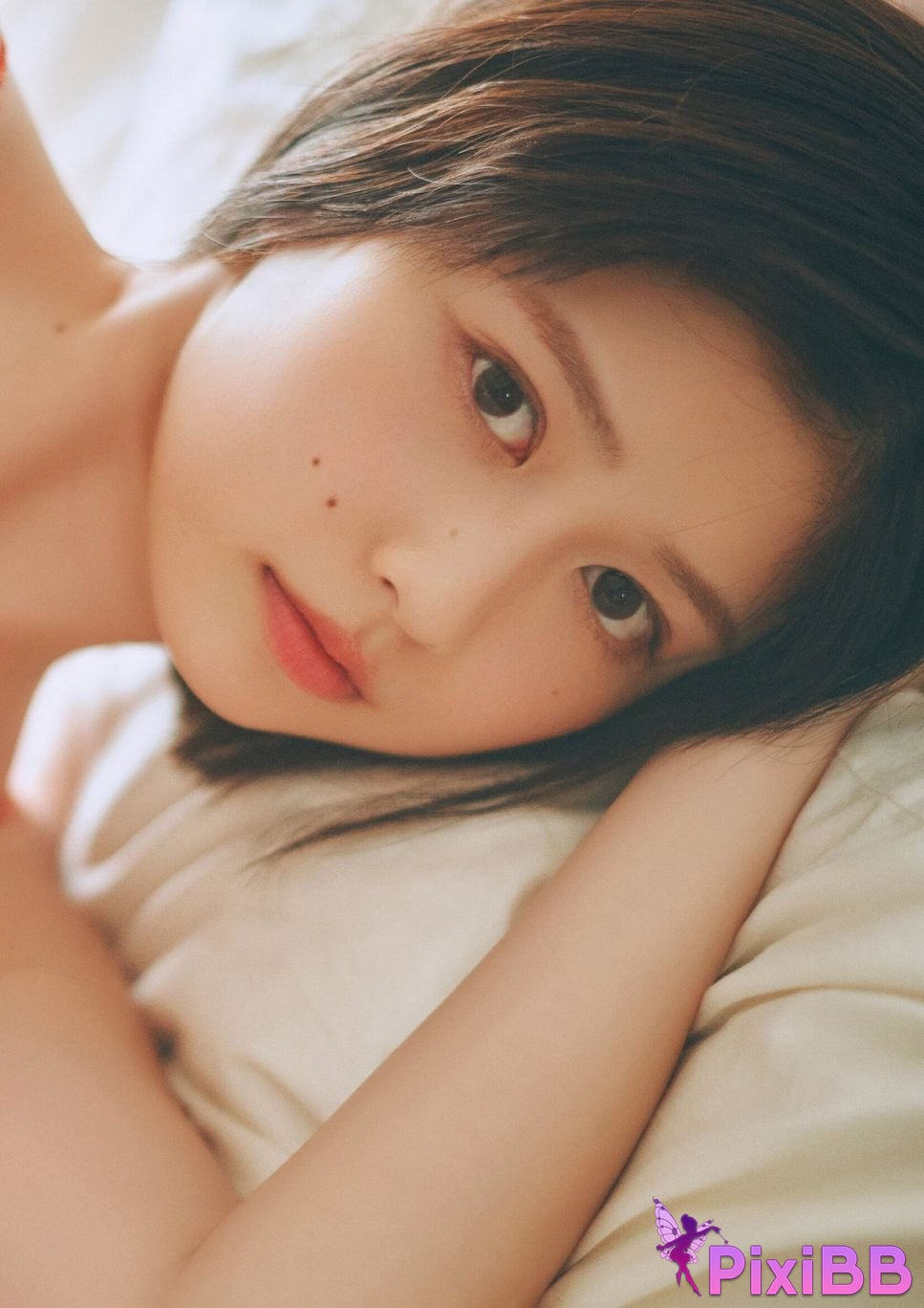 Japanese Idol Yuzuha Saeki W h i c s o u l d I e DOLCE digital photo book PixiBB.COM 014