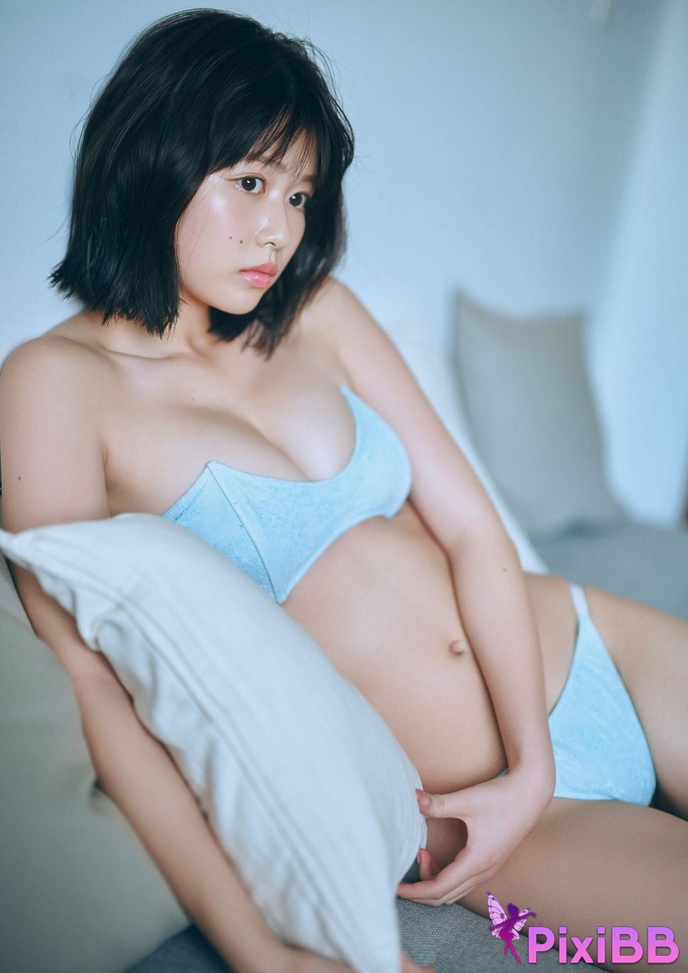 Japanese Idol Yuzuha Saeki W h i c s o u l d I e DOLCE digital photo book PixiBB.COM 066