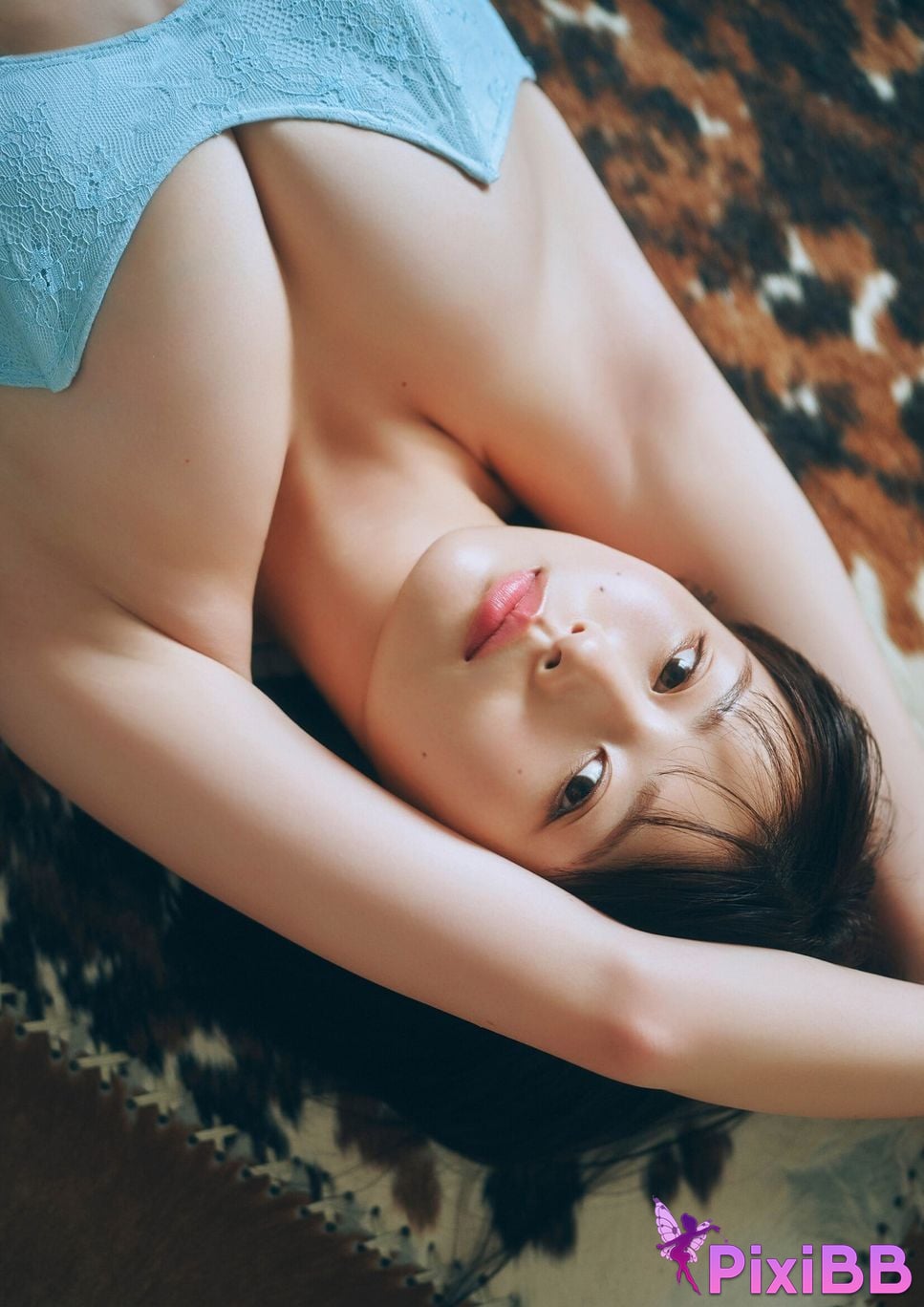 Japanese Idol Yuzuha Saeki W h i c s o u l d I e DOLCE digital photo book PixiBB.COM 085